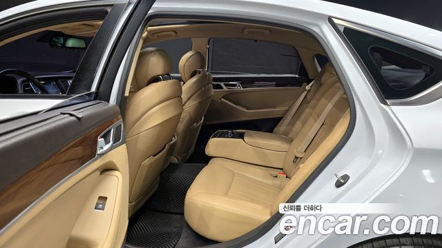 Hyundai Genesis 2016 — photo 18