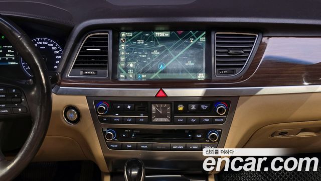 Hyundai Genesis 2016 — photo 24