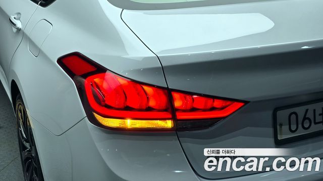 Hyundai Genesis 2016 — photo 9