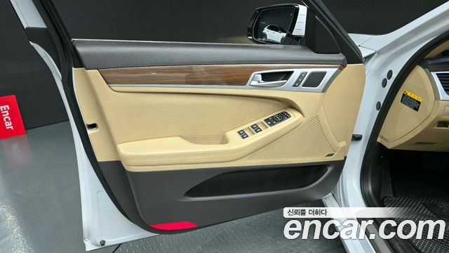 Hyundai Genesis 2016 — photo 14