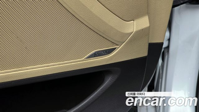 Hyundai Genesis 2016 — photo 28