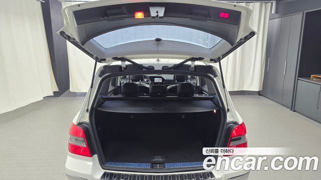 Mercedes-Benz GLK-Class 2012 — photo 20