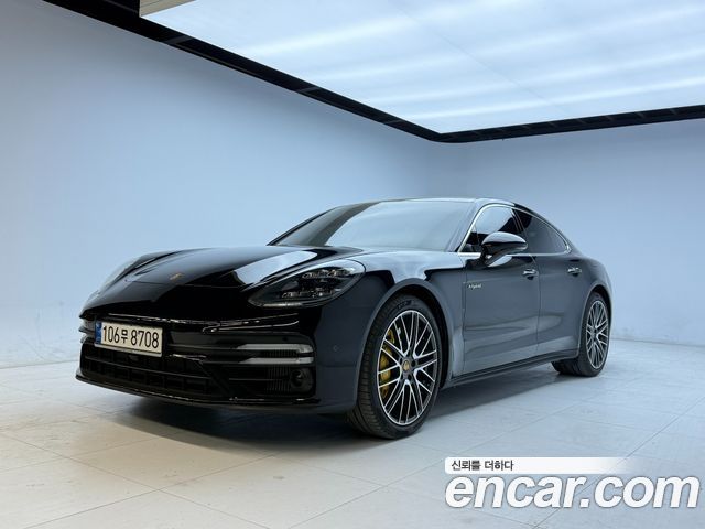 Porsche Panamera 2022 — photo 3