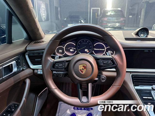 Porsche Panamera 2022 — photo 7