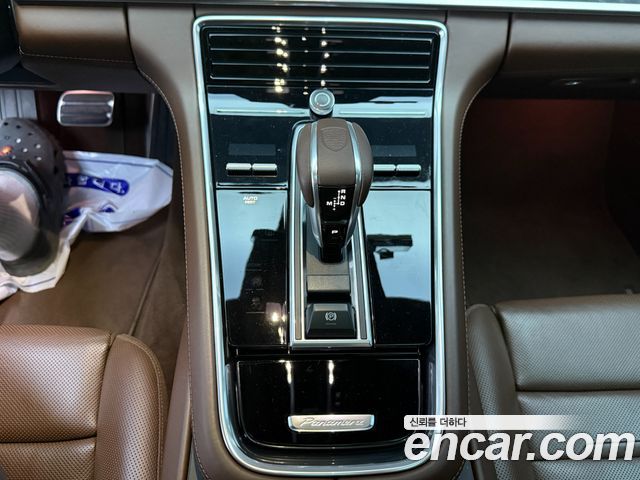 Porsche Panamera 2022 — photo 9