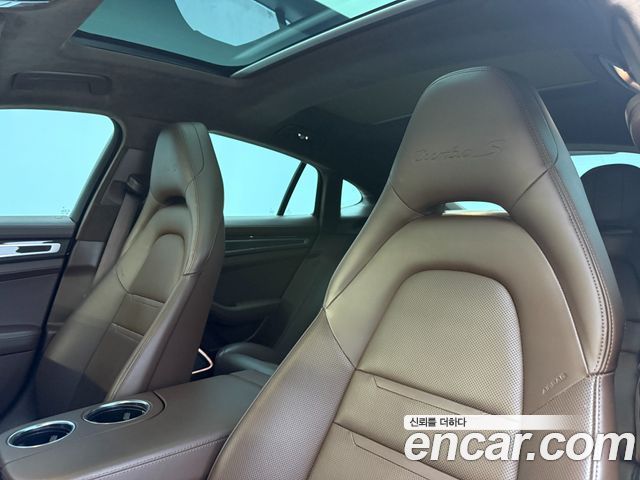 Porsche Panamera 2022 — photo 10