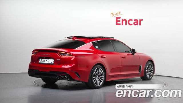 Kia Stinger 2018 — photo 2