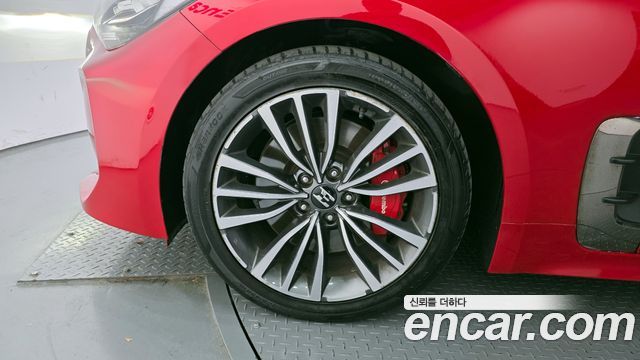 Kia Stinger 2018 — photo 5