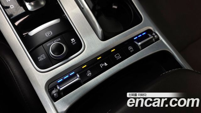 Kia Stinger 2018 — photo 26