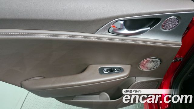 Kia Stinger 2018 — photo 15