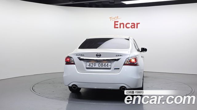 Nissan Altima 2016 — photo 4