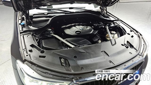 BMW Gran Turismo 2020 — photo 6