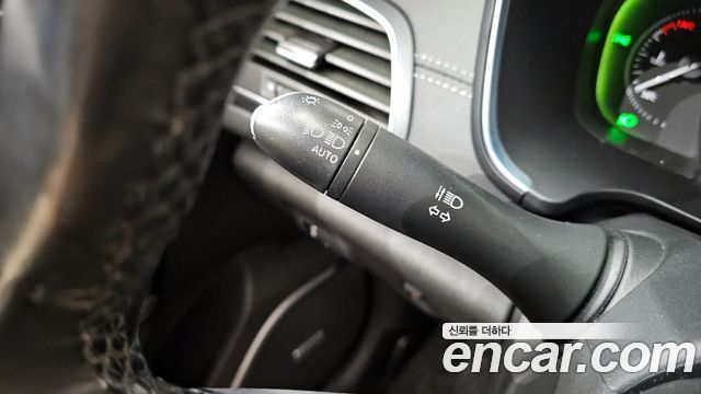 Renault Korea SM6 2016 — photo 23