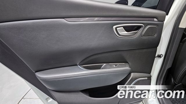 Renault Korea SM6 2016 — photo 15