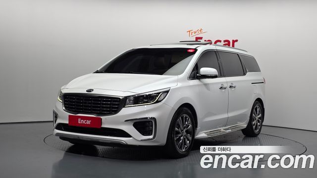 Kia Canival 2019 — photo 1