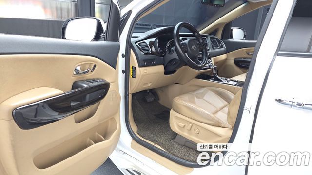 Kia Canival 2019 — photo 13