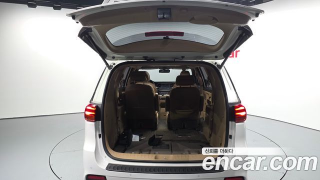 Kia Canival 2019 — photo 26