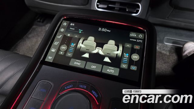 Genesis G90 2022 — photo 25
