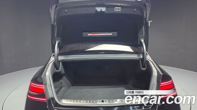 Genesis G90 2022 — photo 26