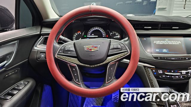 Cadillac XT5 2019 — photo 19