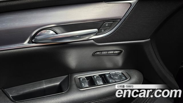 Cadillac XT5 2019 — photo 22