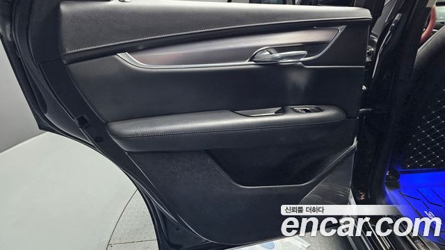 Cadillac XT5 2019 — photo 15