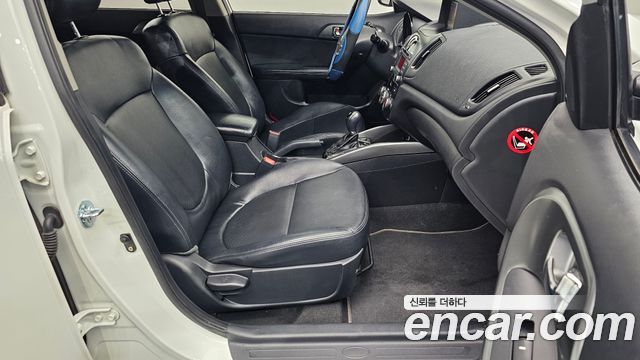 Kia Porte 2013 — photo 18