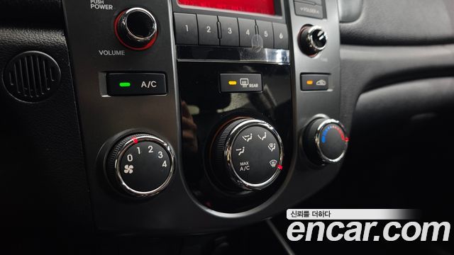 Kia Porte 2013 — photo 28