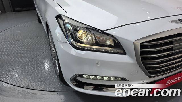 Genesis G80 2017 — photo 8