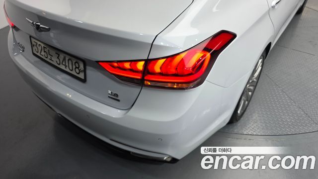 Genesis G80 2017 — photo 9