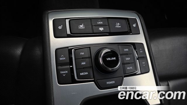 Genesis G80 2017 — photo 29