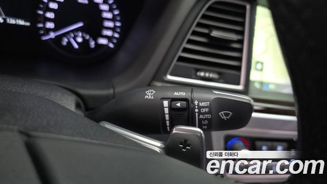 Genesis G80 2017 — photo 30