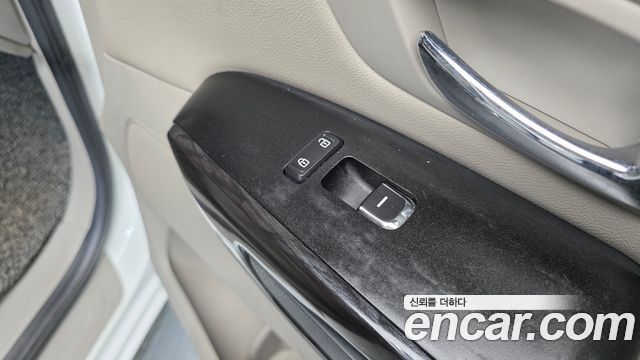 Kia Canival 2017 — photo 36