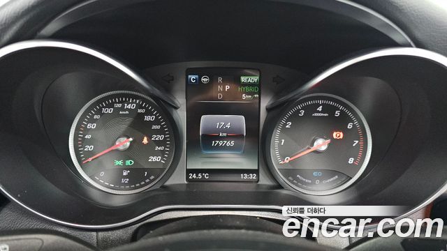 Mercedes-Benz GLC-Class 2019 — photo 8