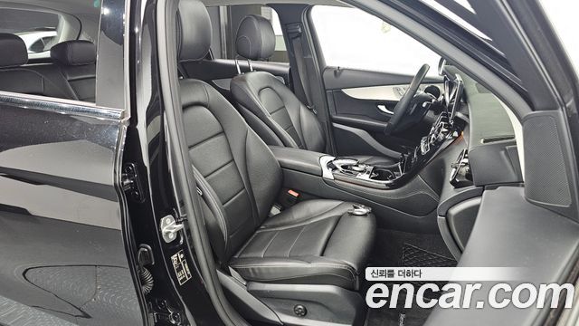 Mercedes-Benz GLC-Class 2019 — photo 11