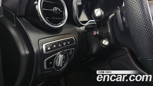 Mercedes-Benz GLC-Class 2019 — photo 16