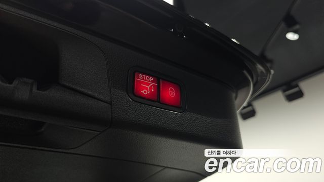 Mercedes-Benz GLC-Class 2019 — photo 17