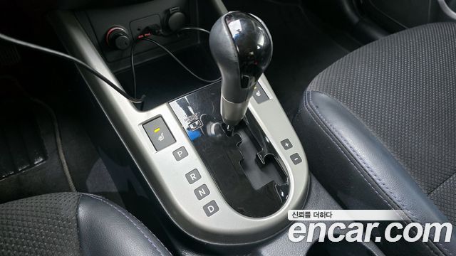 Kia Porte 2009 — photo 9
