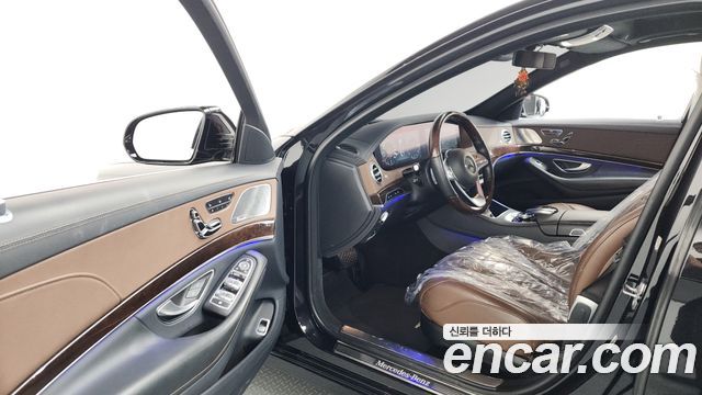 Mercedes-Benz S-Class 2018 — photo 10