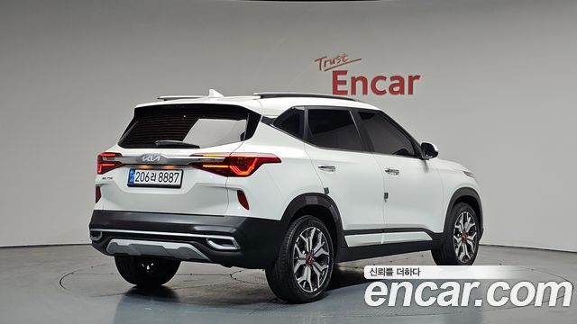 Kia Seltos 2023 — photo 2