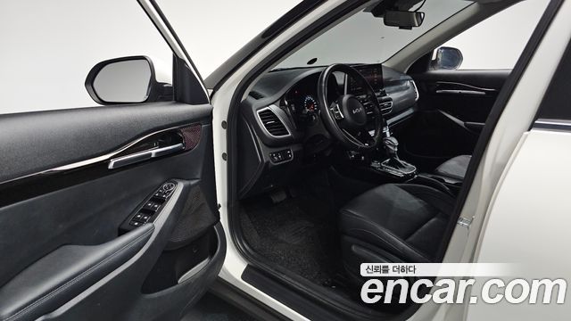 Kia Seltos 2023 — photo 13