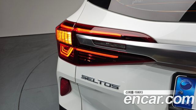 Kia Seltos 2023 — photo 9