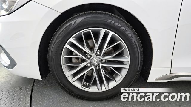 Hyundai Grandeur 2018 — photo 5