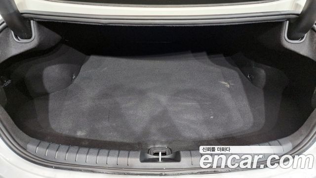 Hyundai Grandeur 2018 — photo 26