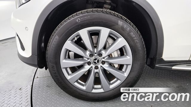 Mercedes-Benz GLC-Class 2019 — photo 5