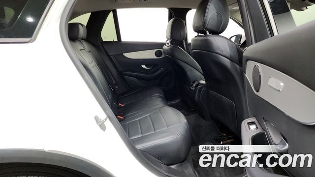 Mercedes-Benz GLC-Class 2019 — photo 18