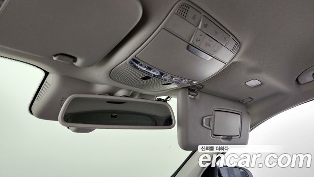 Mercedes-Benz GLC-Class 2019 — photo 23