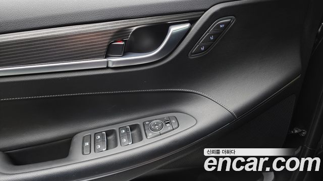 Hyundai Grandeur 2018 — photo 25