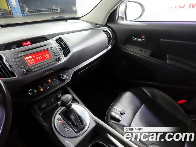 Kia Sportage 2015 — photo 17