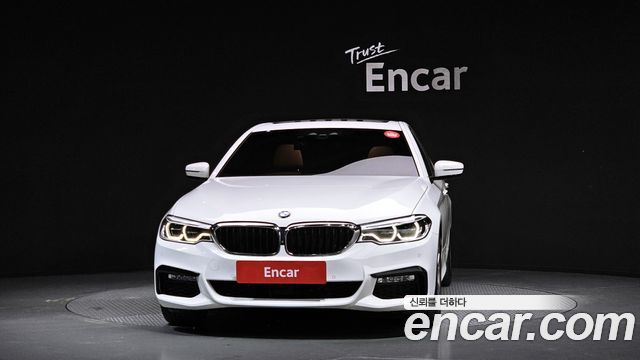 BMW 5-Series 2017 — photo 3